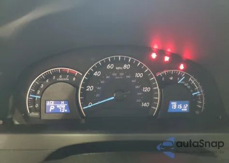 2012 Toyota Camry Se z USA, uszkodzony, nr VIN 4T1BK1FKXCU015034